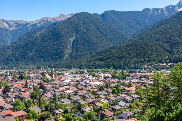 Wieś Mittenwald w Bawarii — Zdjęcie stockowe