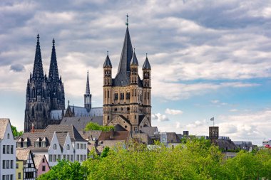 Büyük Saint Martin Kilisesi ve Köln Katedrali