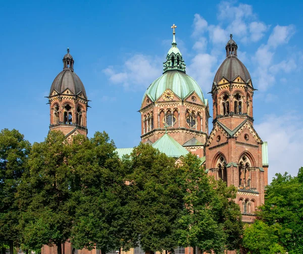 Sankt Lukas church in Munich — Stock Photo, Image