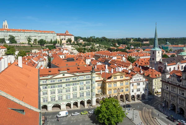 Letecký výhled na hlavní město Prahu — Stock fotografie