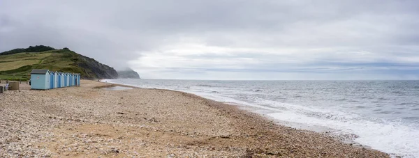 蓝色海滩度假屋英吉利海峡侏罗纪海岸查茅斯, 多塞特, 英国 — 图库照片