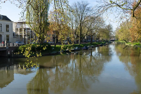 Kanalen Eller Singel Utrecht Nederländerna Solig Vårdag Med Träd Och — Stockfoto