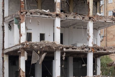 Eski püskü binalar büyük yeni modern çeyrek oluşturmak için aşağı çekmek - vatandaşların yaşam kalitesini artıracak.