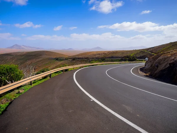 Yol Boyunca Dağ Yamacı Fuerteventura Spanya — Stok fotoğraf