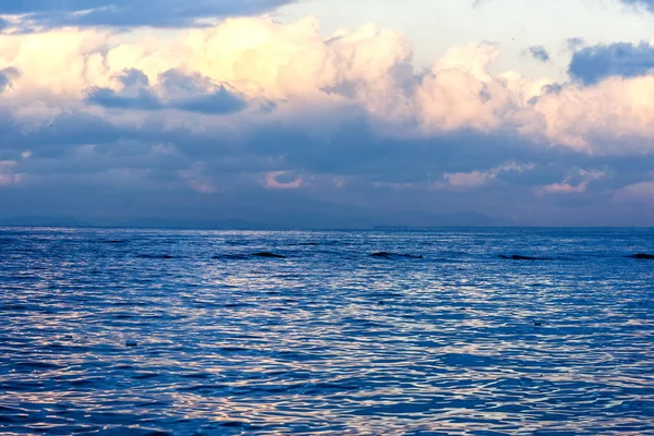 Paisaje Marino Con Nubes Tormentosas Invierno Temprano Mañana Izmir Turquía —  Fotos de Stock