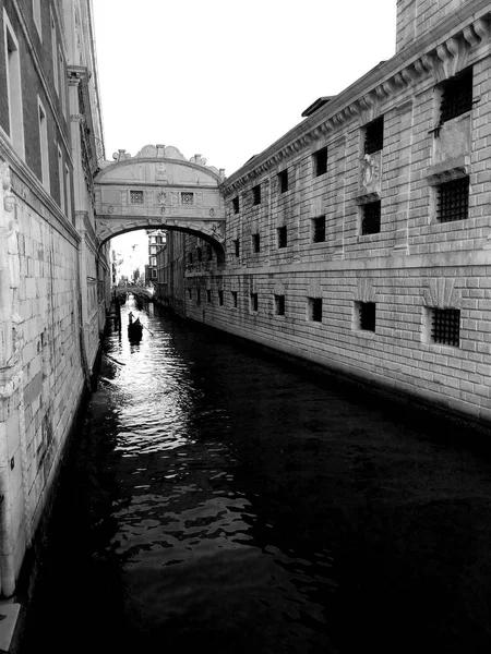 Imagen Venecia Puente Los Suspiros Fotografía Blanco Negro — Foto de Stock