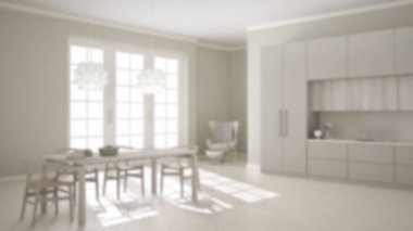 Görüntü arka plan dekorasyon, ahşap ve bej ayrıntıları, yemek masası sandalye ile iki kişilik koydu ve kolye lamba, minimalist ve modern mimarisi ile klasik beyaz mutfak