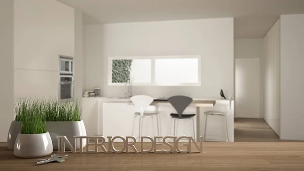Drewniany stół, biurko lub półka z doniczkową rośliną trawiastą, klucze do domu i litery 3D tworzące słowa wystrój wnętrz, nad zamazaną nowoczesną kuchnią, koncepcja projektu kopiuj tło przestrzeni — Zdjęcie stockowe