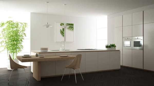 Moderna cocina blanca contemporánea limpia, isla y mesa de comedor de madera con sillas, bambú y plantas en maceta, ventana grande y suelo de parquet de espiga, diseño interior minimalista — Foto de Stock