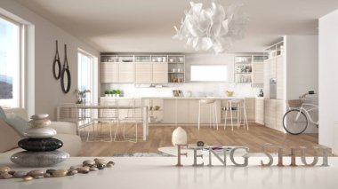 Çakıl dengesi ve 3d harfleri ile beyaz masa raf mutfak, zen kavramı iç tasarım ile ahşap ve beyaz oturma odası üzerinde kelime feng shui yapma