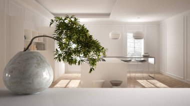 Yuvarlak mermer vazo ve saksı bonsai, yeşil yaprakları, minimalist mutfak, ada ve tabureler, modern iç tasarım, zen temiz mimari konsept fikir üzerinde beyaz paspas masa raf