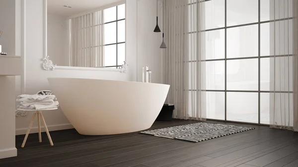 Moderno bagno bianco e grigio in camera classica, modanature a parete, pavimento in parquet, vasca con moquette e accessori, lavandino minimalista e decori, lampade a sospensione. Concetto di interior design — Foto Stock