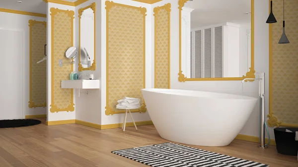 Moderno baño blanco y amarillo en habitación clásica, molduras de pared, suelo de parquet, bañera con alfombra y accesorios, fregadero y decoración minimalista, lámparas colgantes. Concepto de diseño interior —  Fotos de Stock