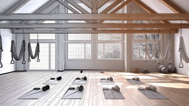 Mimar iç mimar konsepti: bitmemiş bir proje gerçek, boş yoga stüdyosu iç tasarımı, hamaklı, yastıklı ve aksesuarlı bir alan, yoga pratiğine hazır hale geliyor.