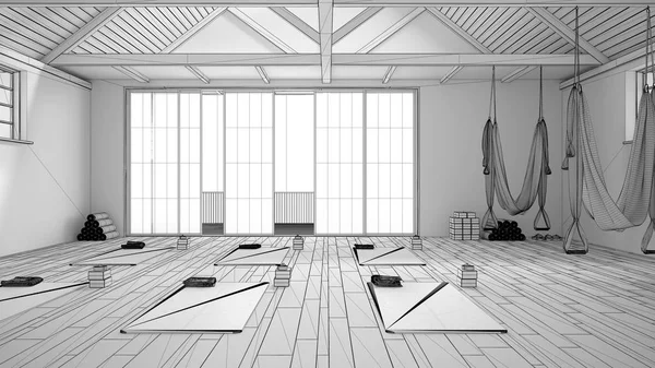 Oavslutat projekt med tom yogastudio inredning, minimal öppen yta med mattor, hängmattor och tillbehör, trägolv och tak, redo för yogautövande, panoramafönster — Stockfoto