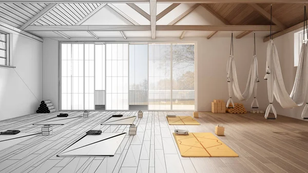 Arquitecto concepto de interiorista: proyecto inacabado que se convierte en real, diseño de estudio de yoga vacío, esteras, hamacas y accesorios, listo para la práctica de yoga, ventana panorámica — Foto de Stock