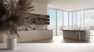 Beyaz masa üstünde ya da rafta pipetler, kuru bitkiler, süs, kulaklar, çarşaf, vazo dalları, aksesuarlı ahşap ve beyaz mutfak, modern iç tasarım