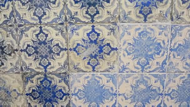 Staré Dlaždice Portugalska Detail Klasické Keramické Dlaždice Azulejos Umění Portugalska — Stock video
