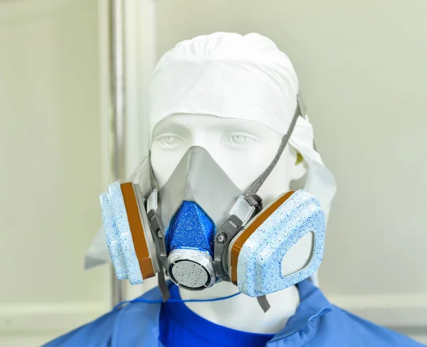 Respiratory mask for work on the manikin