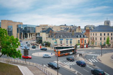 Le Mans, Fransa - 18 Eylül 2016: Modern bir parçası Le mans binalar ve taşımalar. Yukarıdan görüntülemek