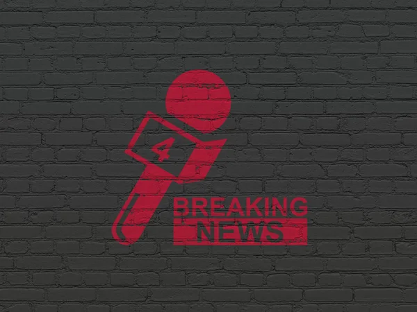 Nieuws concept: Breaking News En Microfoon op muur achtergrond — Stockfoto