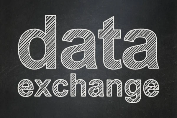 Informationskonzept: Datenaustausch auf Tafelhintergrund — Stockfoto