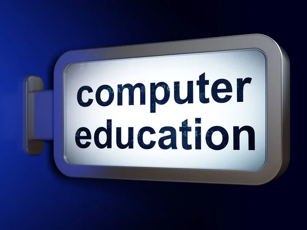 Концепция обучения: компьютерное образование на фоне рекламного щита — стоковое фото
