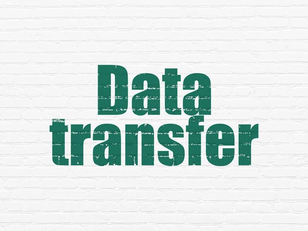 Concepto de información: Transferencia de datos sobre fondo de pared — Foto de Stock