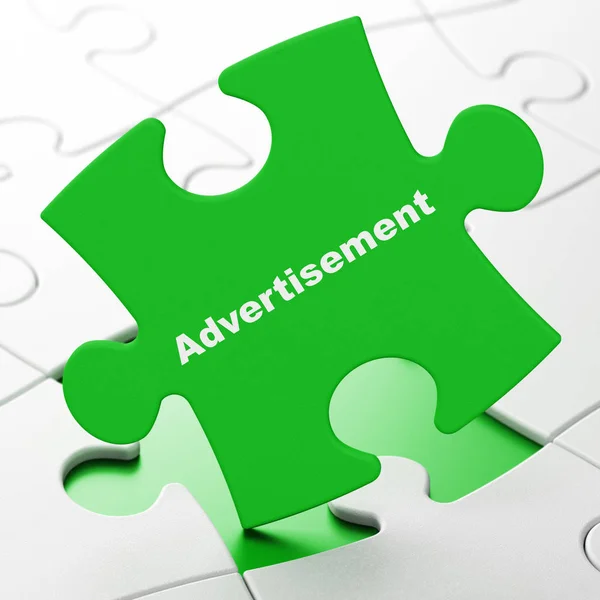 Концепция рекламы: Реклама на фоне головоломок — стоковое фото