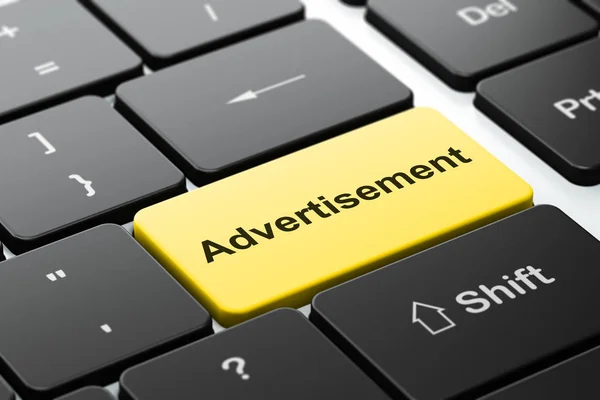 Concetto di pubblicità: pubblicità su sfondo tastiera del computer — Foto Stock
