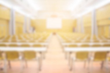 Konferans salonu veya seminer odası, iş kavramı arka plan bulanık.