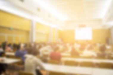 İş adamları konferans salonu veya seminer salonu, iş insanlar kavramı içinde arka plan bulanık.