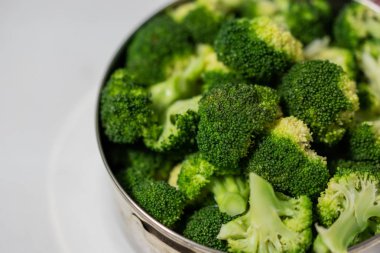 Ham taze brokoli çiçeği, sağlıklı yeşil Organ hazır yemek için.