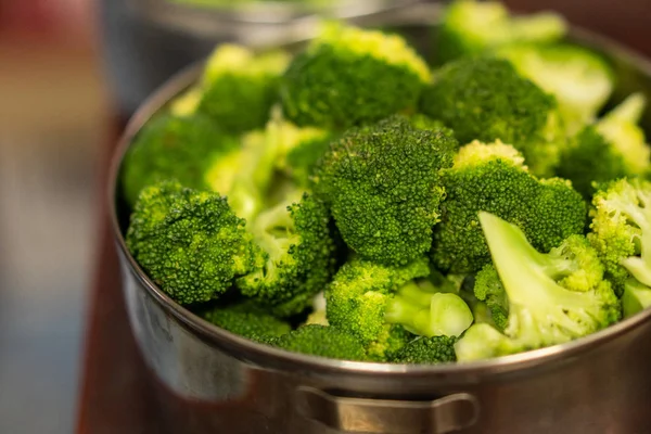 Raw Fresh Broccoli Florets Healthy Green Organ Ready Cooking — Stock Photo, Image