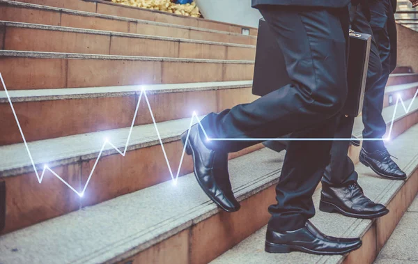 Desenfocado Desenfocado Empresario Caminando Las Escaleras Con Fondo Ciudad Empresarios — Foto de Stock