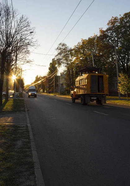 Вулиці Автомобілів Заході Сонця Місті Ставрополь Росія — стокове фото