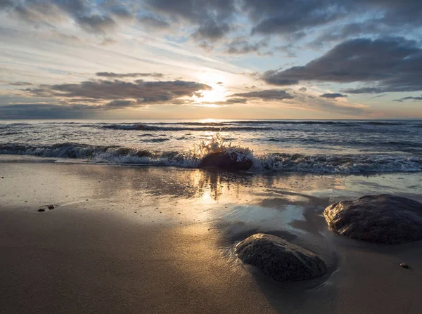 Vacker Solnedgång Sandstranden Vid Östersjön Lietva Klaipeda — Stockfoto