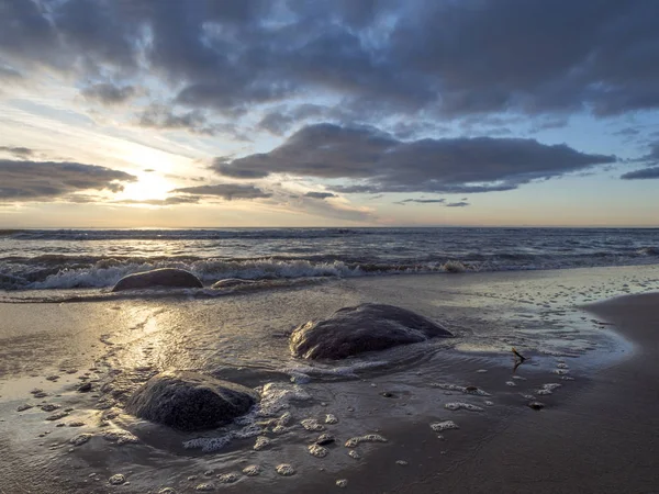 Vacker Solnedgång Sandstranden Vid Östersjön Lietva Klaipeda — Stockfoto