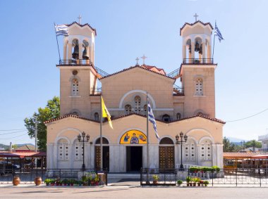 Yunanistan 'ın Prokopi köyündeki Evia adasındaki Aziz John Rus Kilisesi, Yunanistan' da dini hac için popüler bir yerdir.