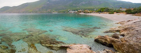 Vista Panoramica Del Villaggio Greco Porto Germeno Bellissima Spiaggia Agios — Foto Stock