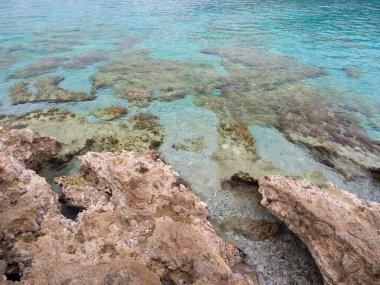 Porto Germeno 'daki güzel sahil Aziz Nicholas Korint Körfezi' ndeki ve Yunanistan 'daki İyon Denizi 