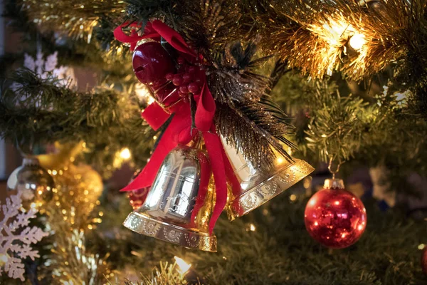 クリスマスの鐘黄金黄色金属 — ストック写真