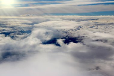 uçaktan gördüm bulutlar