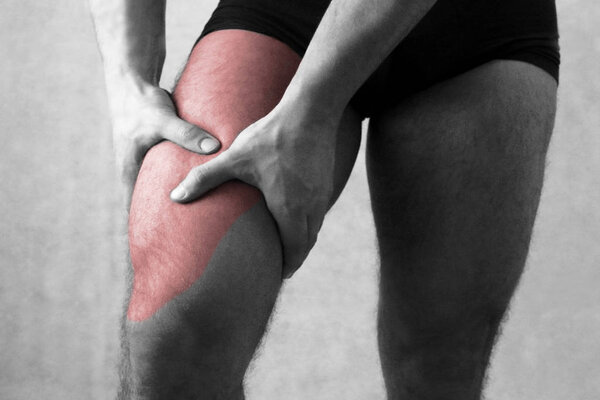 Боль в бедре Четырехглавая бедренная кость Боль в ногах подходит мышце
