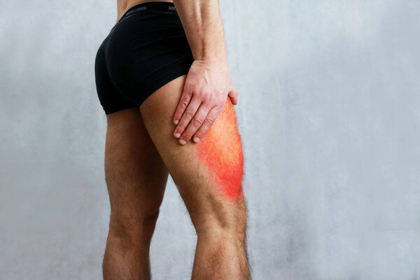 Боль в бедре Четырехглавая бедренная кость Боль в ногах подходит мышце
