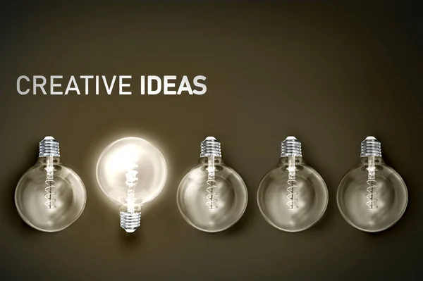 Yaratıcı Fikirler Yaratıcılık Inovasyonu Aydınlatılmış Ampul Sırası Sönük Olanlar Kavram — Stok fotoğraf