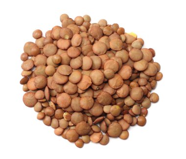 Beyaz arka planda izole edilmiş mercimek. Üst görünüm.