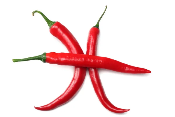 Rode Hete Chili Pepers Geïsoleerd Witte Achtergrond Bovenaanzicht — Stockfoto