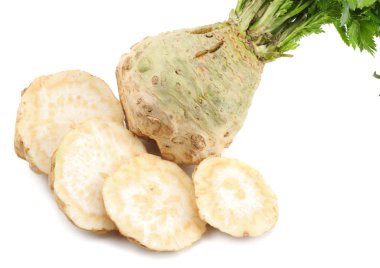 kereviz yaprağı beyaz arka plan üzerinde izole. Beyaz izole kereviz. Sağlıklı gıda