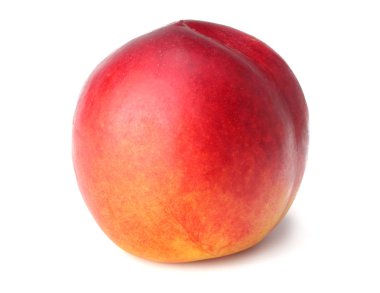 Beyaz arka plan üzerinde izole nektarin. Sağlıklı gıda